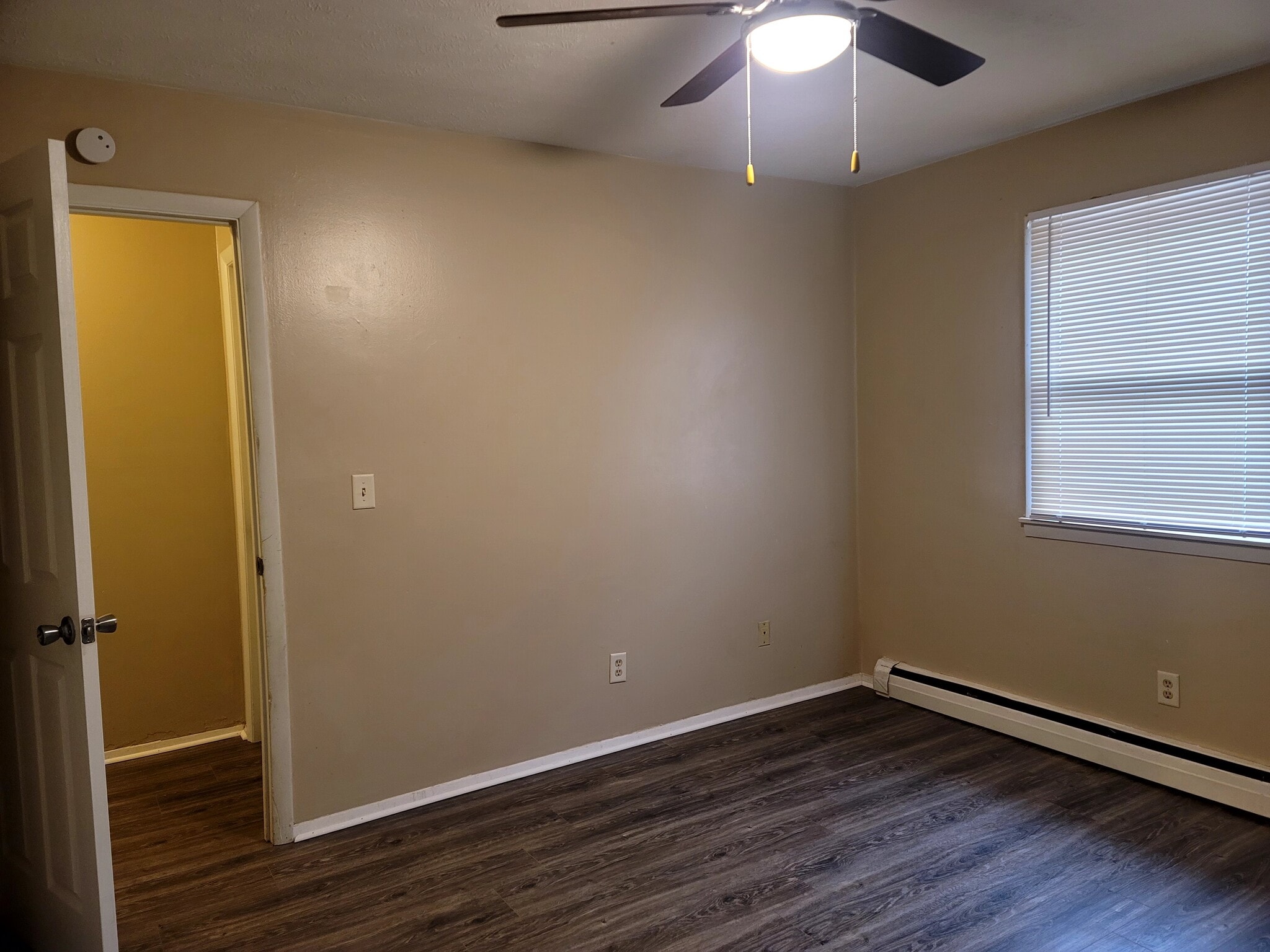 Building Photo - 105 College Park Ct