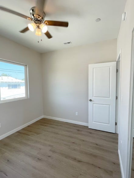 Building Photo - 3570-3574 45th St