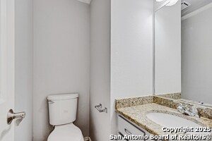 Building Photo - 9003 Quaker Rdg
