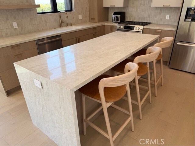 Building Photo - 33201 Cuthbert Rd