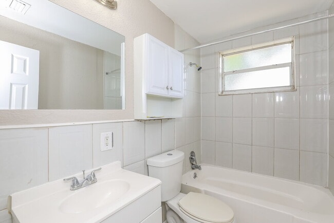 Building Photo - 7311 Miramar Pkwy