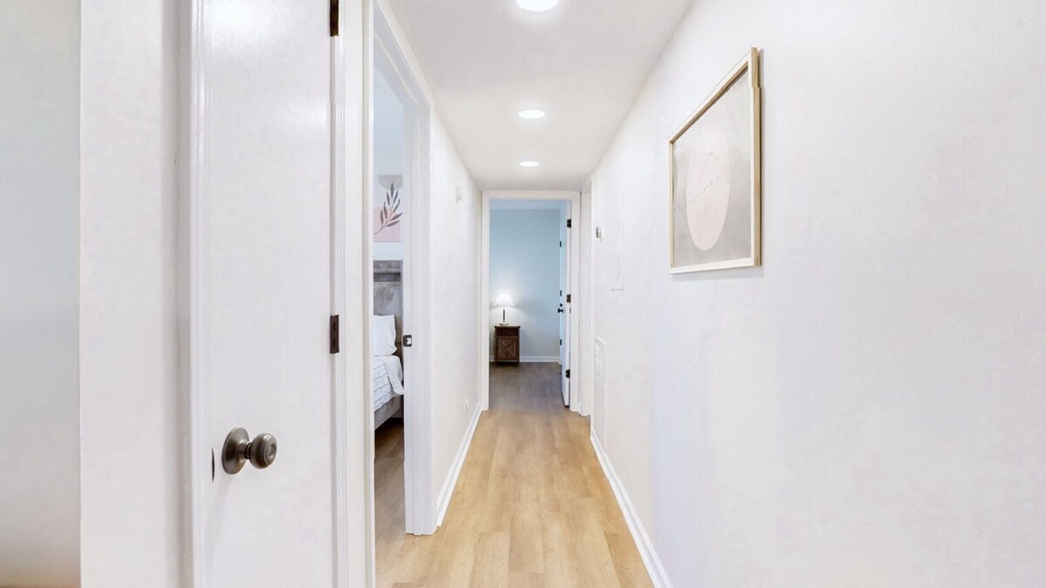 Building Photo - 253 White Oak Rd