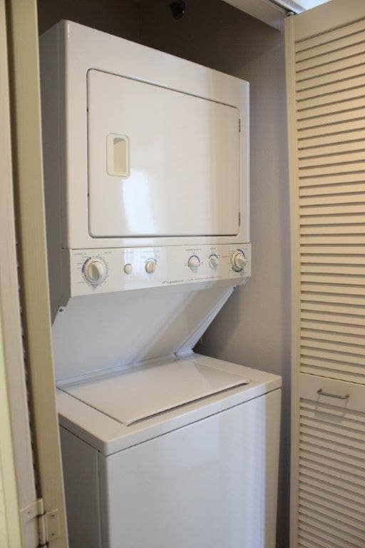 Building Photo - 215 N King St