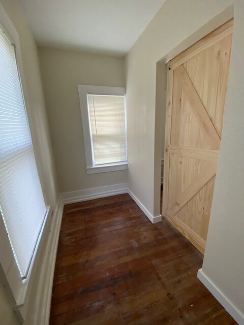 Building Photo - 1016 W Jefferson St