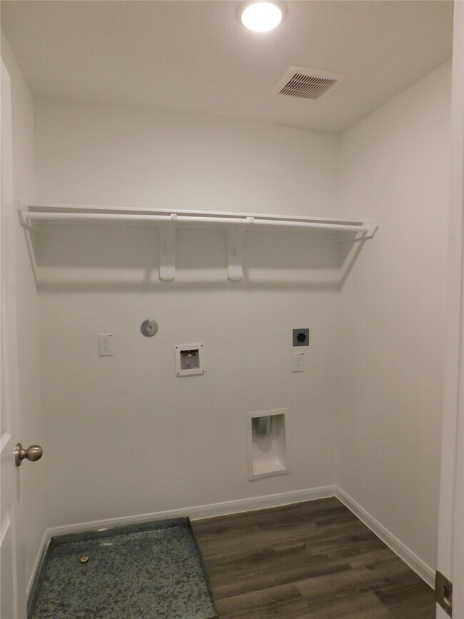 Building Photo - 10775 Sora Dr