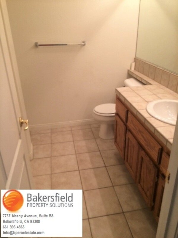 Building Photo - 6605 Chinook Falls Dr