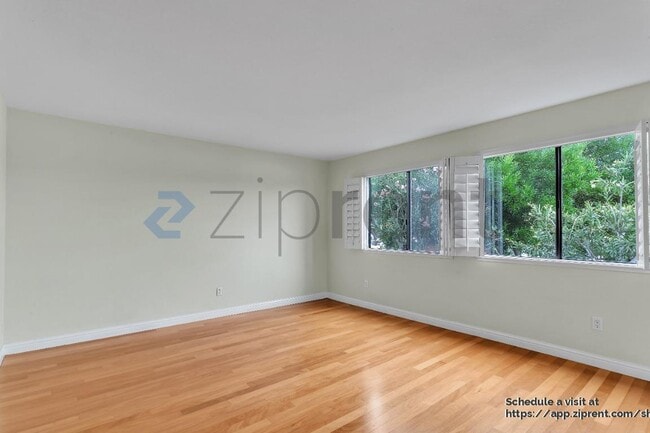 Building Photo - 749 Barnegat Ln