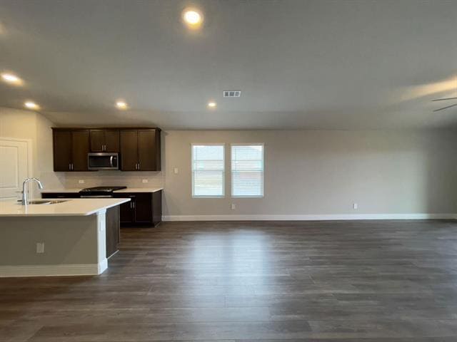 Building Photo - 2176 Gill Star Dr
