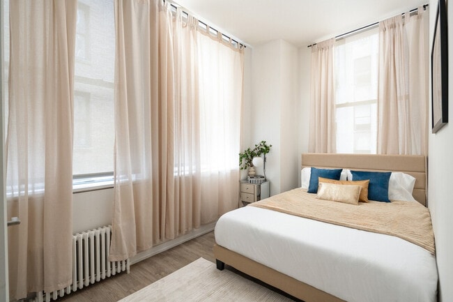 Building Photo - 52 Maiden Ln