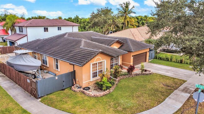 Building Photo - 15875 SW 149th Ln