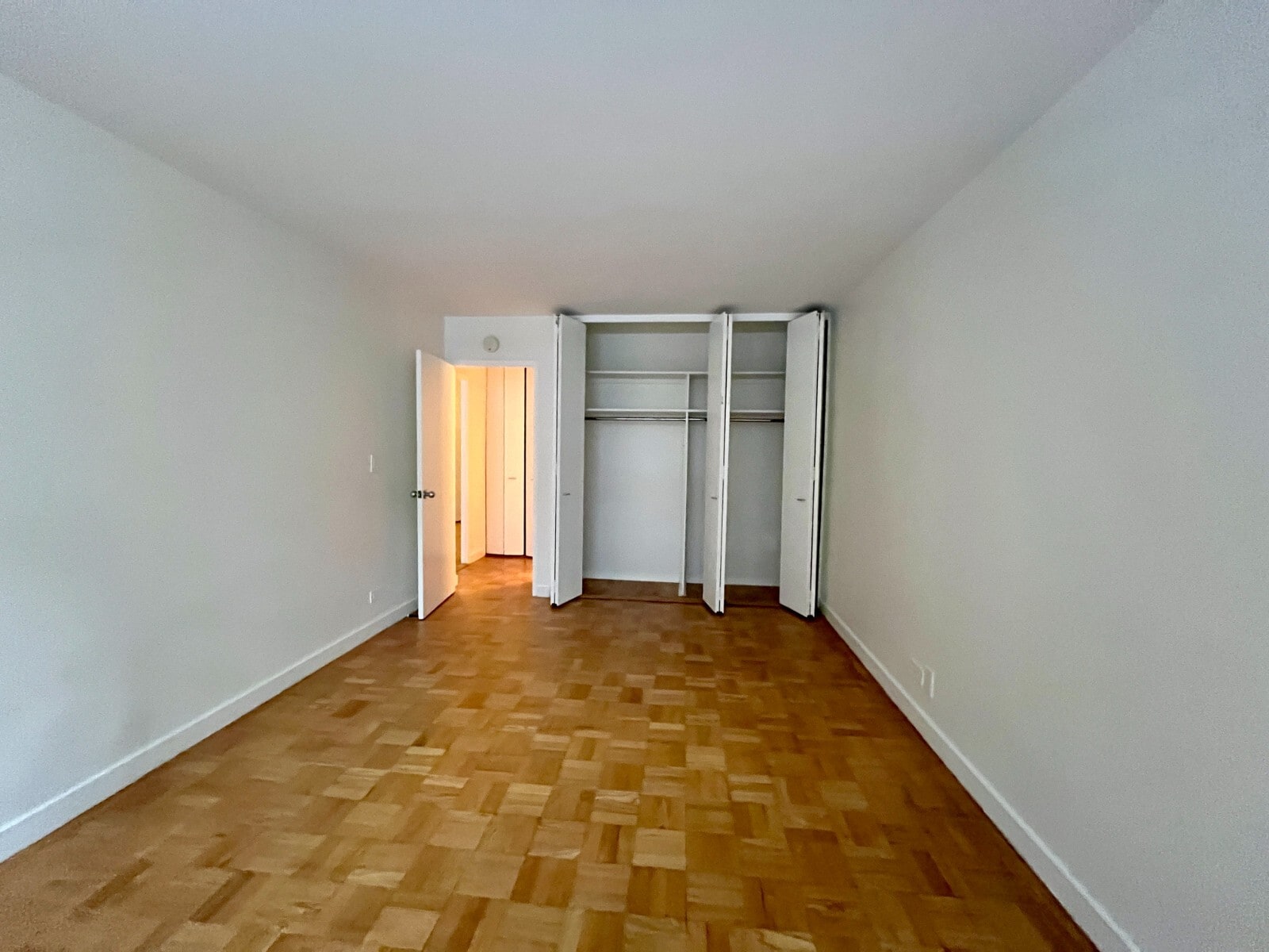 Building Photo - 333 E 49th St