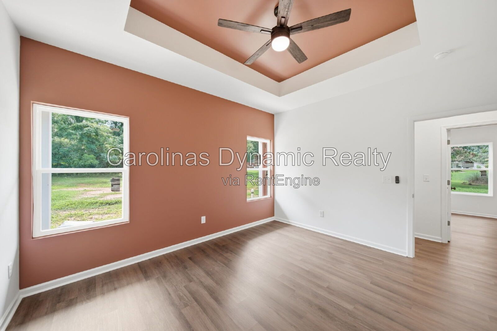 Building Photo - 1533 S Battleground Ave