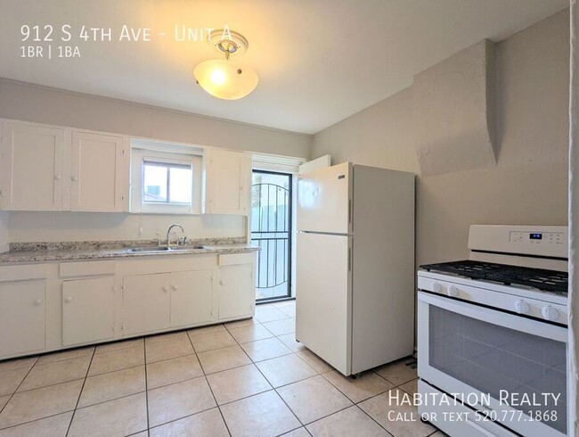 Building Photo - Pleasant 1bd/1ba near Armory Park, south o...