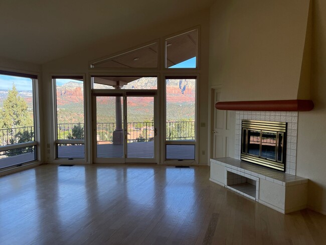 Building Photo - HOUSE - WEST SEDONA - PANORAMIC VIEWS/ GAT...