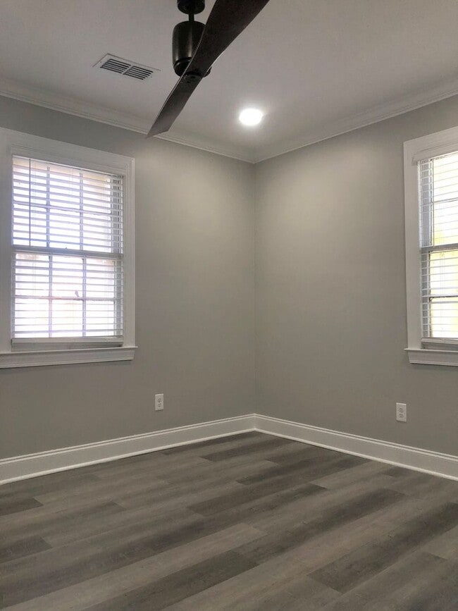 Building Photo - Charming 2BR Home Near Downtown Auburn & Auburn University