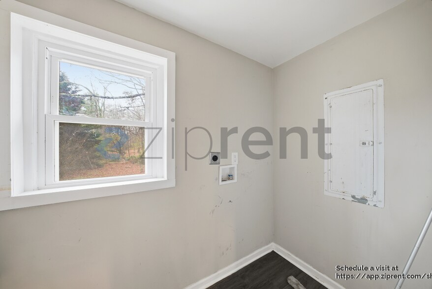 Building Photo - 2283 Noahs Ark Rd