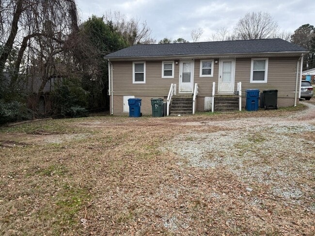Building Photo - 1702 Gunter St