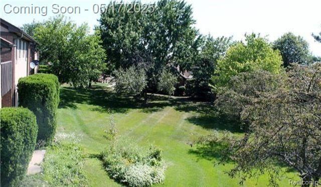 Building Photo - 1550 Meadowside Dr