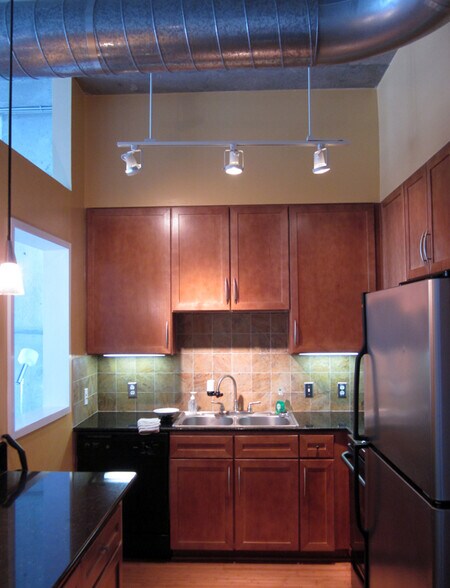 Building Photo - 2001 Biscayne Blvd