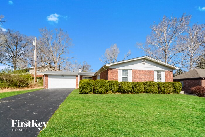 Primary Photo - 249 Pine Tree Ln