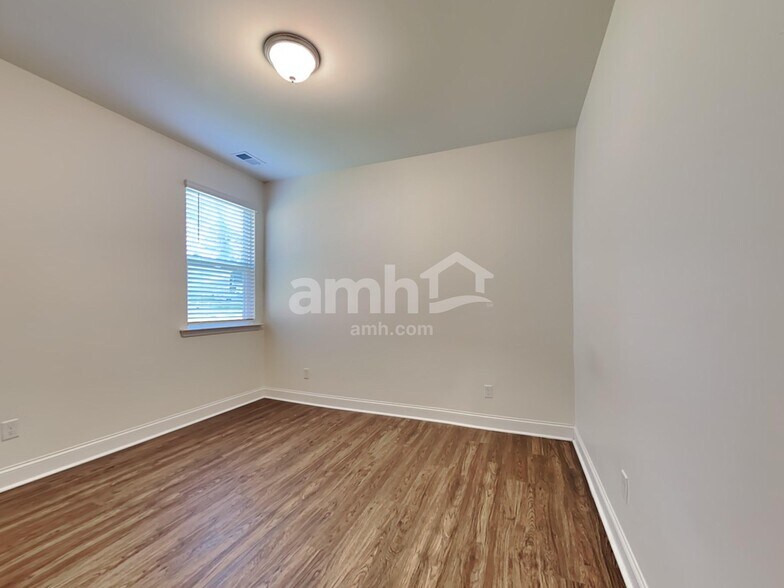 Building Photo - 126 County Rd S-18-537