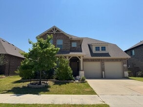 Building Photo - 7207 Fallen Crest Ln