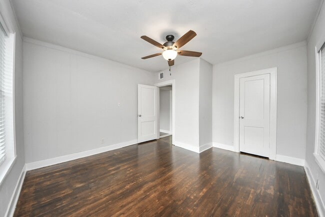 Building Photo - 2817 Truxillo St