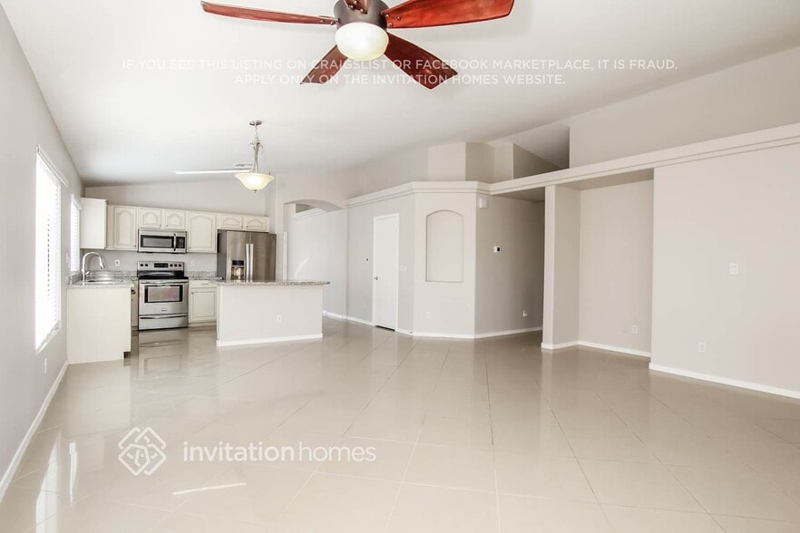 Building Photo - 17749 N 113th Ave