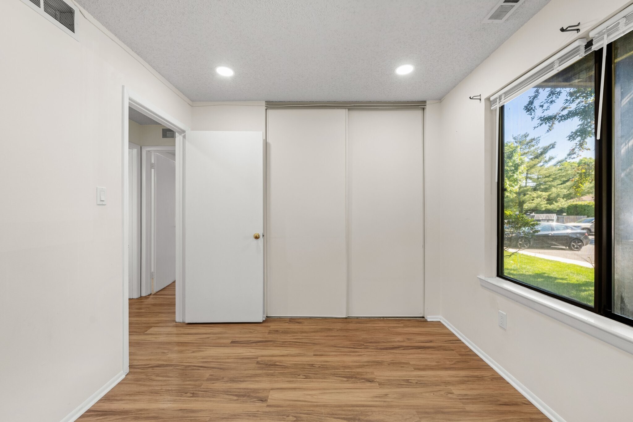 Building Photo - 5317 Aberdeen Dr