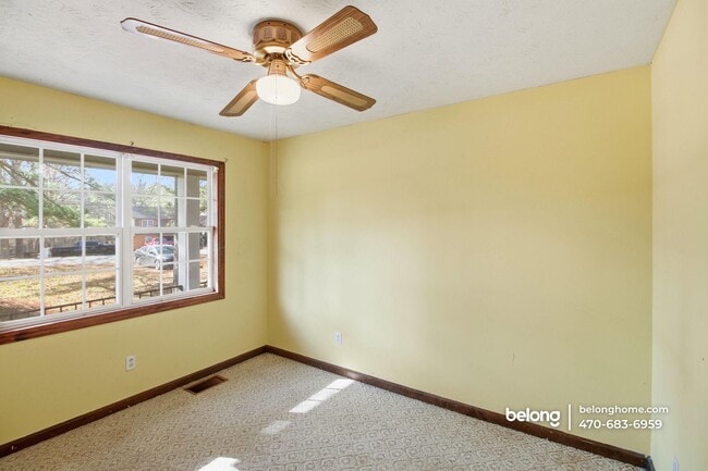 Building Photo - 213 Carter Rd