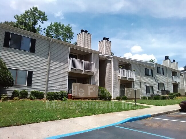 Building Photo - 2021 Highridge Dr SW