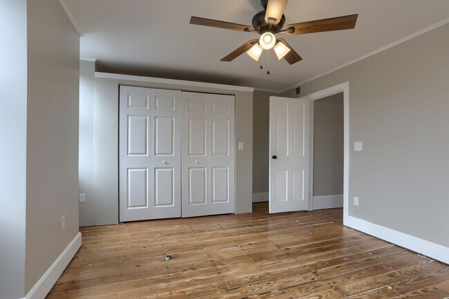 Building Photo - 206 Reily St