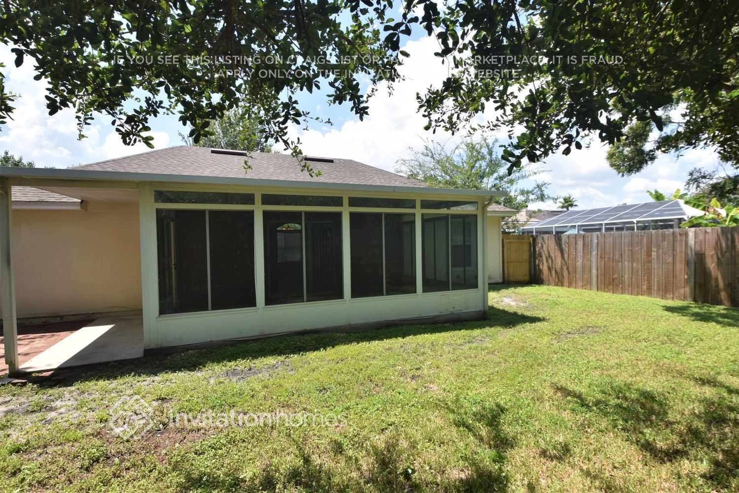 Building Photo - 13509 Las Brisas Way N