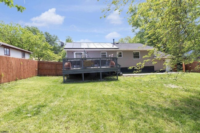 Building Photo - 226 Juniper Ave