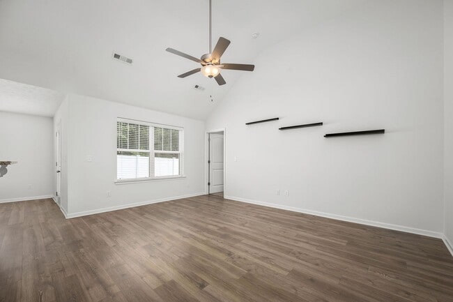 Building Photo - Curbo Ct 107