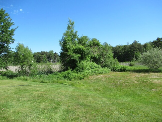 Building Photo - 216 E Grand Ave