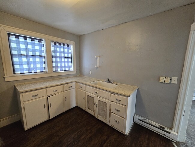 Building Photo - 102 South St