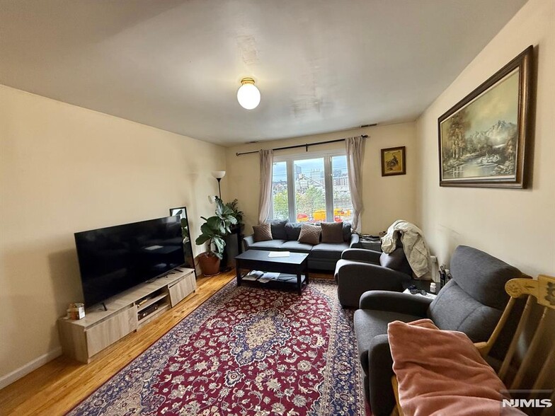 Building Photo - 252 Passaic Ave