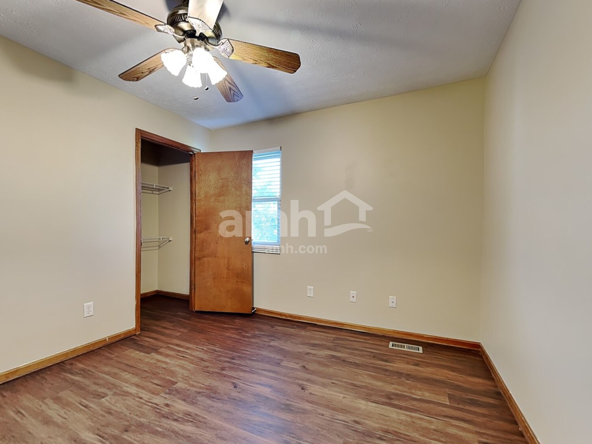 Building Photo - 6588 Taylor Trace Ln