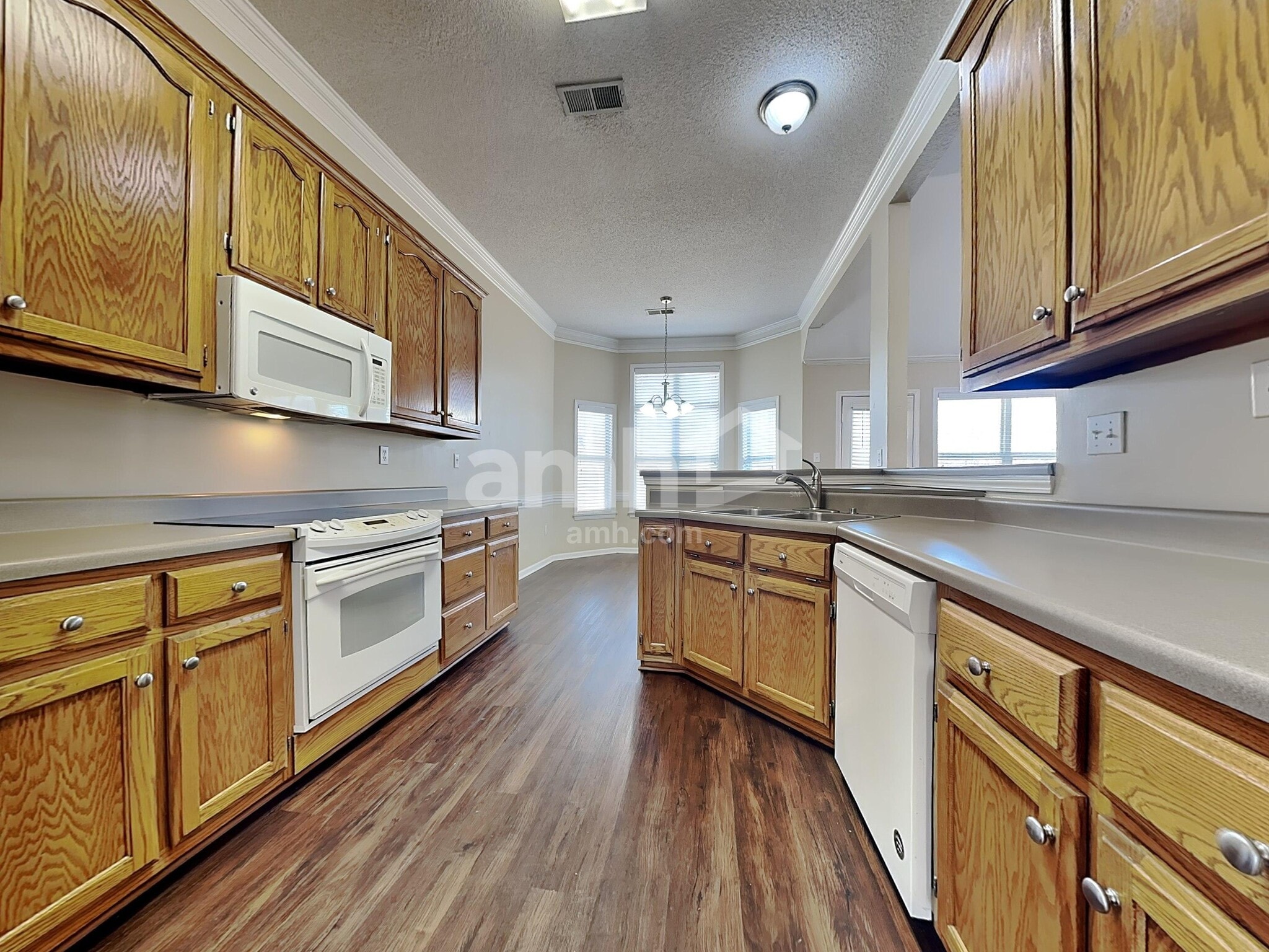 Building Photo - 7428 Acree Ln