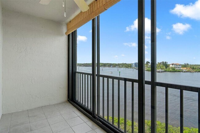 Building Photo - 8150 Brent St