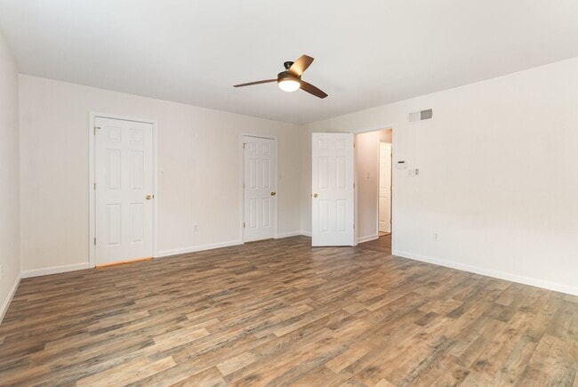 Building Photo - 3 bedroom townhouse in Carlisle