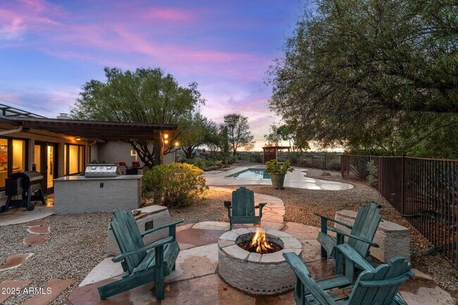 Building Photo - 1710 W Camino Dr