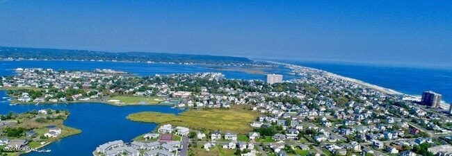 Building Photo - 100 Seaview Ave