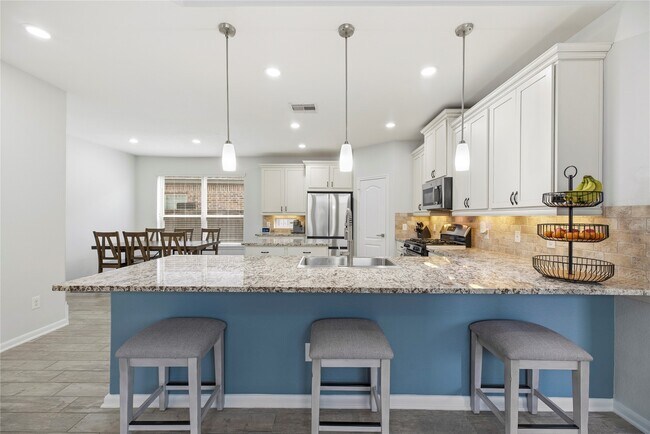 Building Photo - 16143 Lower Pecos St