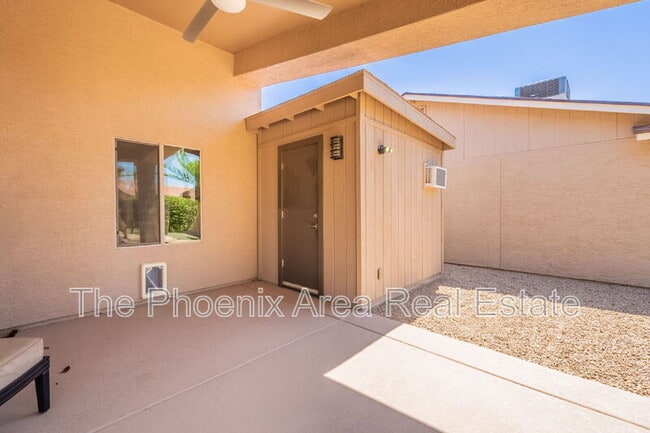 Building Photo - 25818 S Hollygreen Dr