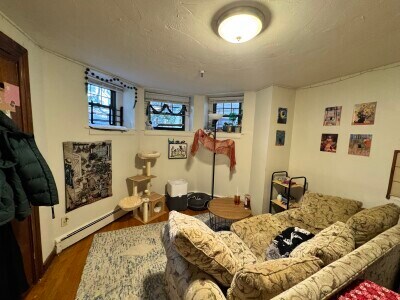 Building Photo - 31 Queensberry St