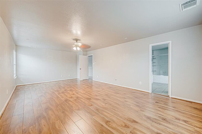 Building Photo - 9514 Sedge Wren Ct