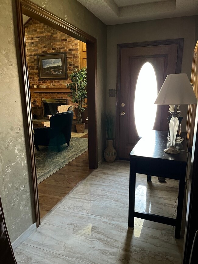 Barclay Foyer & Living Room - 1504 Barclay Dr