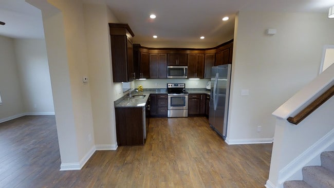 Building Photo - 1303 Sleepy Hollow Rd